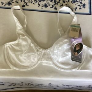 Olga White Underwire Bra NEW 38C